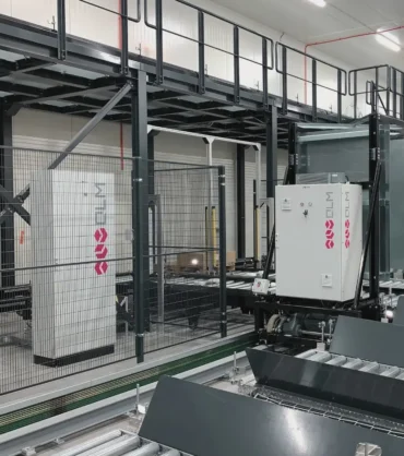 Reliable and cost effective automated warehouse system for efficient logistics operations